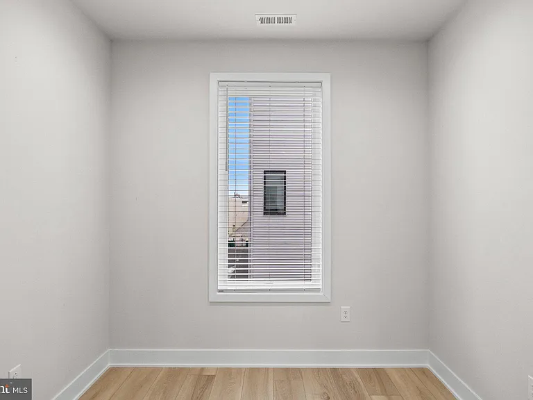 2150 Northbank Pl #143 — Photo 9