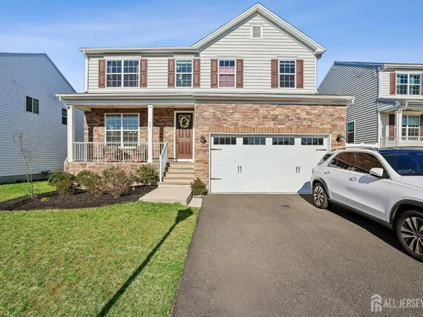 52 Hibiscus Ct, Old Bridge, NJ 08857