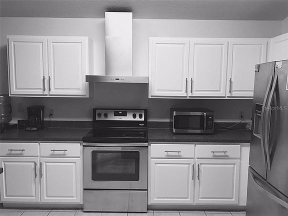 4th image of 4659 Cumbrian Lakes Dr