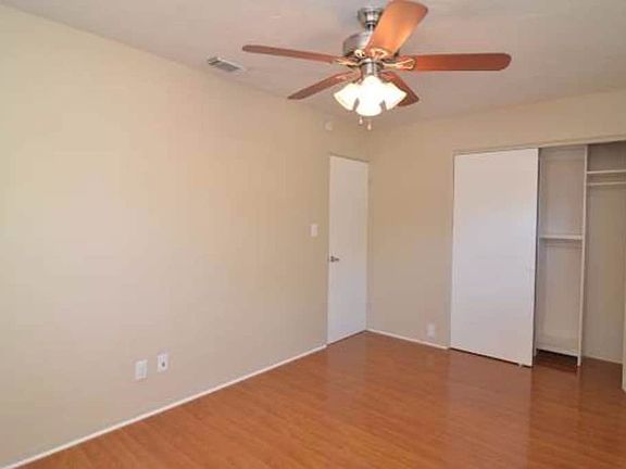 5th image of 802 42nd St N