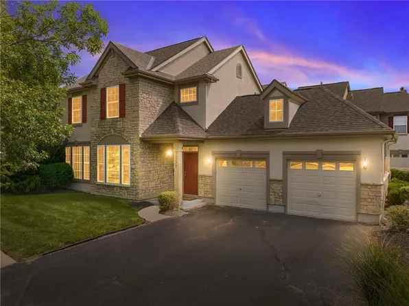 21111 W 118th Ter, Olathe, KS 66061