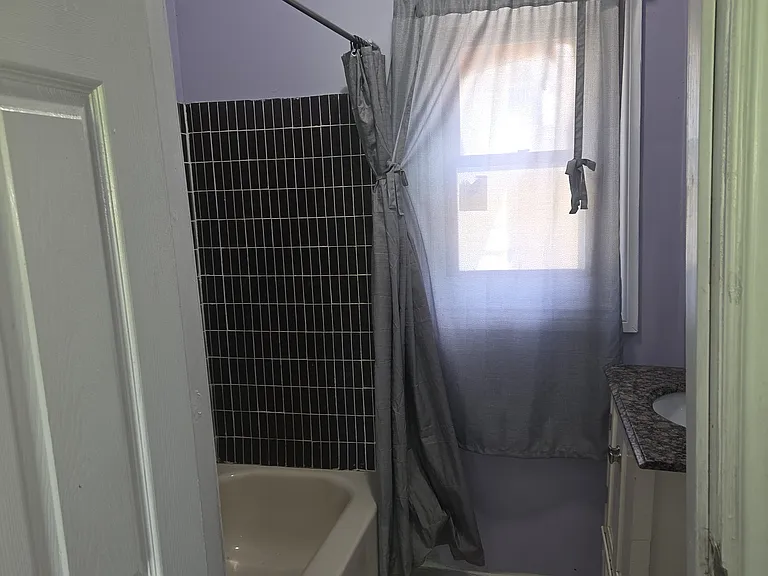 1120 North Ave — Photo 12