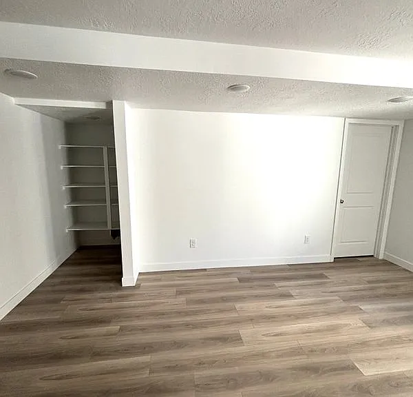 1453 W Royal Cloak Dr — Photo 8