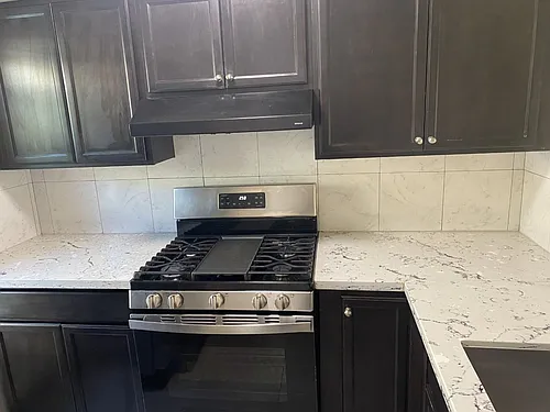 Spacious Townhome in Desirable Fairfield Area Photo 1
