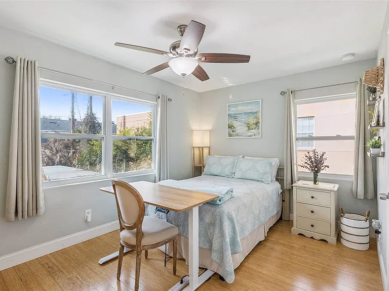 124 E Harding St — Photo 14