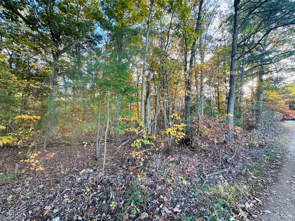 2 Sam Baughman Rd, Stanford, KY 40484
