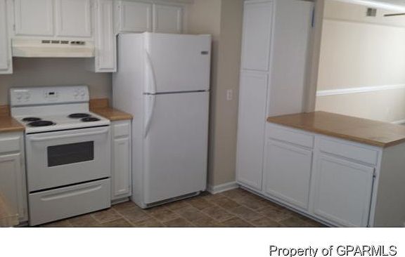 3rd image of 119-31 Oakmont Dr