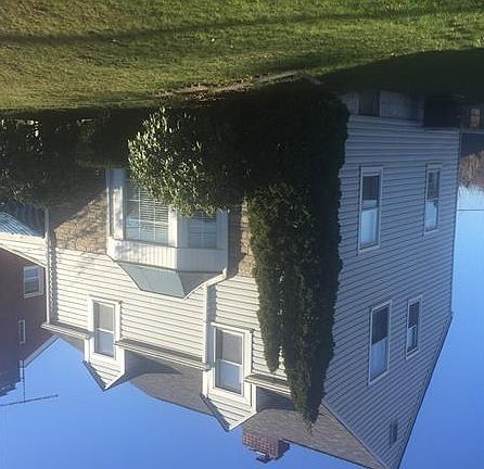 2nd image of 416 Margaret St