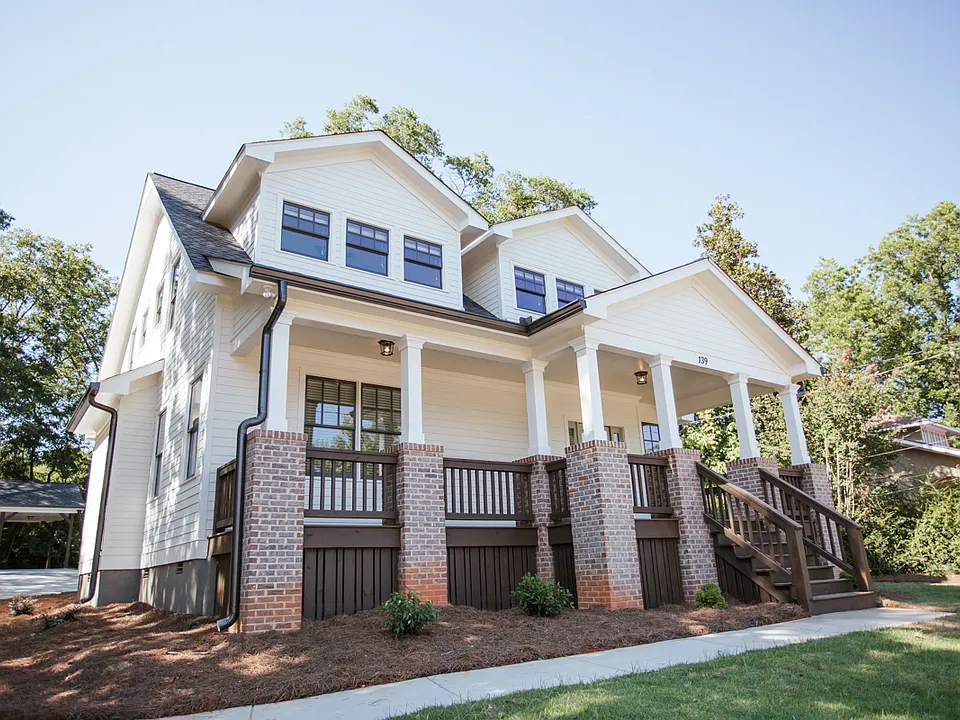 139 E Cloverhurst Ave