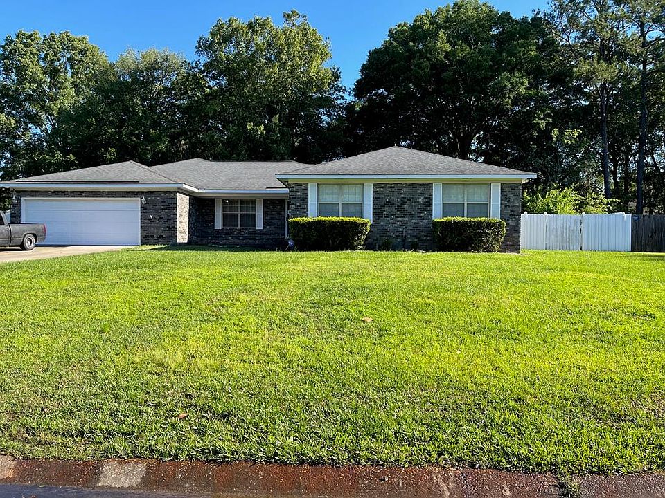 411 Christopher Dr, Hinesville, GA 31313 Zillow