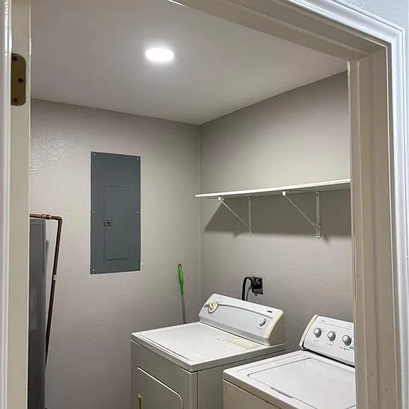 2201 Perkins Ave — Photo 4
