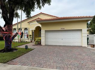 2330 SW 132nd Way, Hollywood, FL 33027