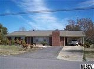 313 Sheldon St, Hudson, NC 28638