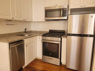 Rented by Manhattan Realty Group