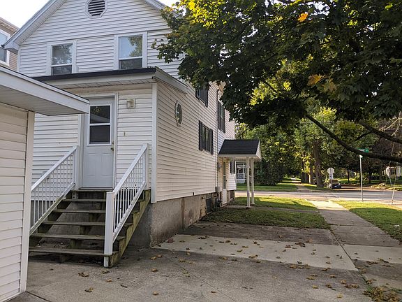 4th image of 602 E Empire St