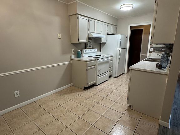 3rd image of 6165A Innkeepers Ct #76