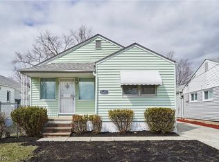 16221 Clearview Ave, Cleveland, OH 44128