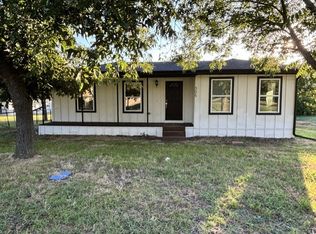305 S Fm 1138, Nevada, TX 75173