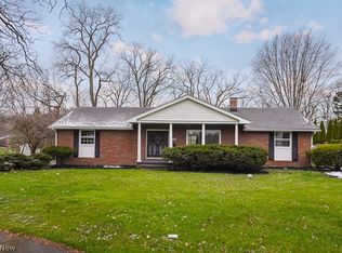 2700 Sherwood Dr, Lorain, OH