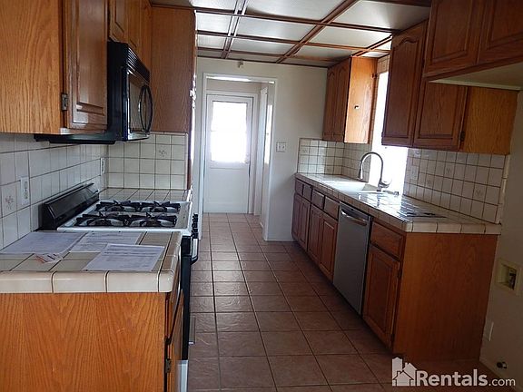 3rd image of 411 N Walnuthaven Dr