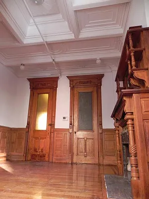 Rented by R New York | media 33