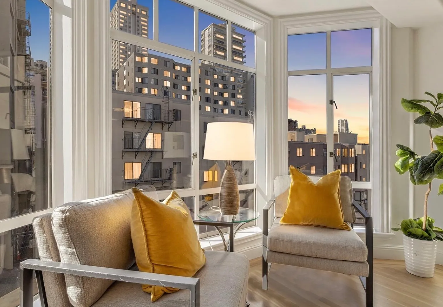 2 bed, 886 sqft, $7,500 — Photo 1