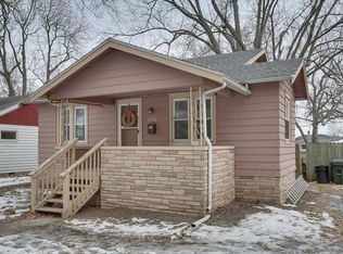906 N Busey Ave, Urbana, IL