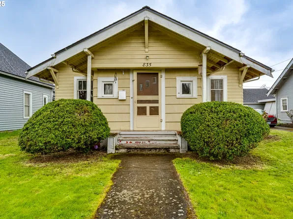 835 Maple St, Junction City, OR 97448