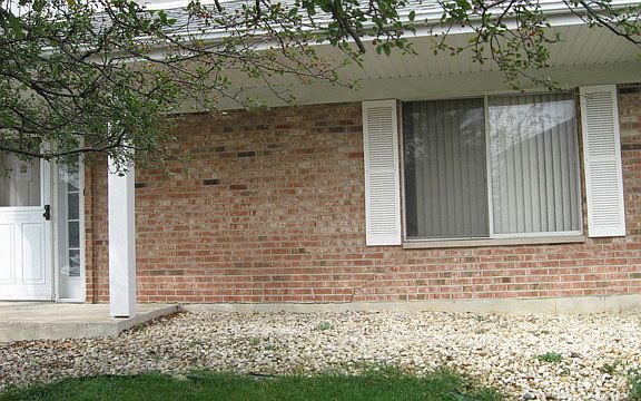 3rd image of 15810 Country Ct #1B