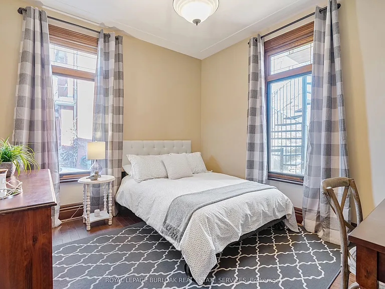 107 Catharine St S #MAIN FLR — Photo 15