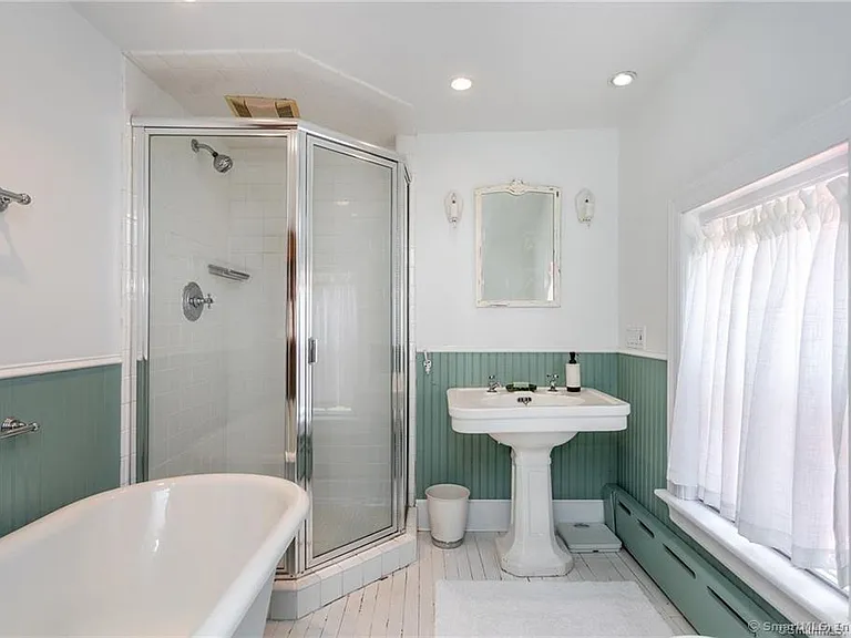 115 River Rd — Photo 13