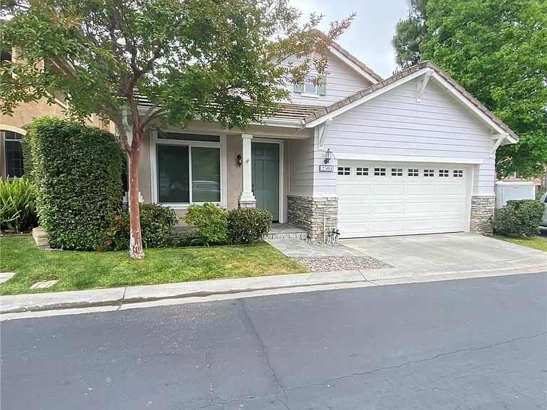 2510 Renata Ct — Photo 1