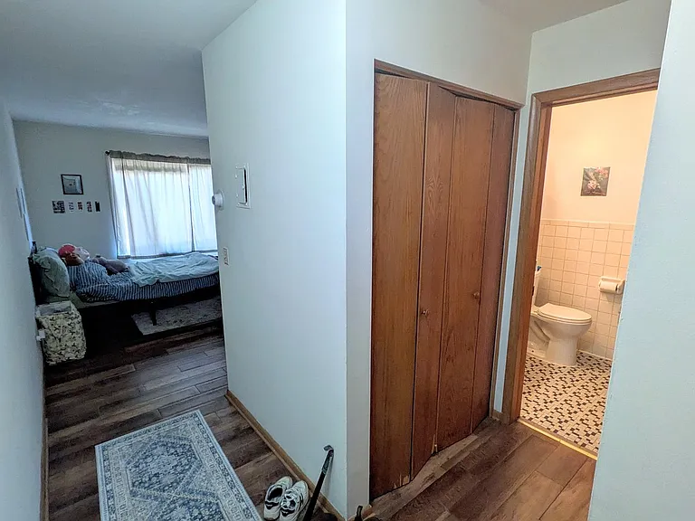 1215 4th St SE — Photo 13