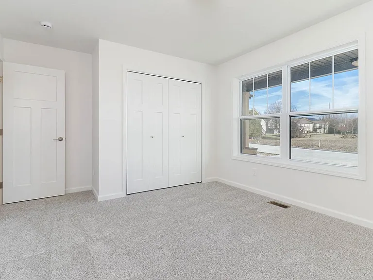 2503 Treeline Dr — Photo 18