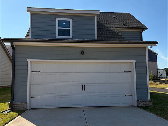 2nd image of 105 Prospect Ave