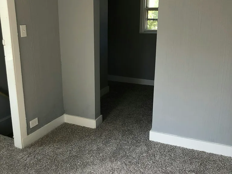 9918 Sandusky Ave — Photo 11