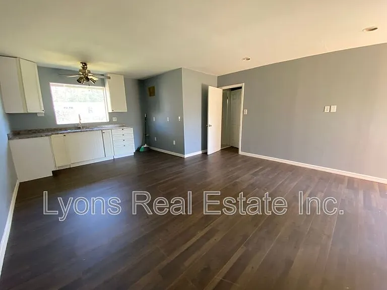 8406 Sevigny Dr — Photo 6