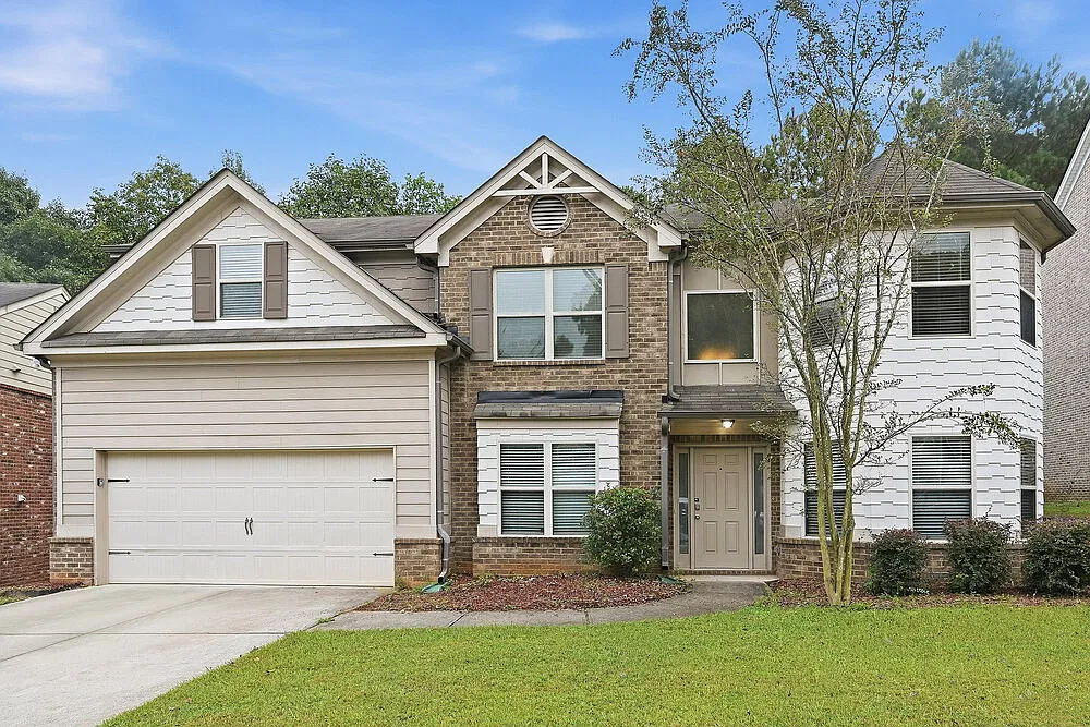 5 bed, 3.0 bath, 2400 sqft, $2,390 — Photo 1