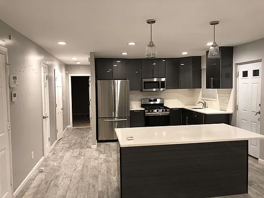 Rented by Samantha Freire, LREB | media 1