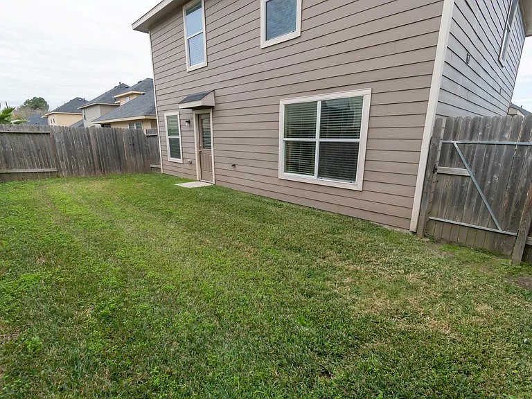 2430 Tomica Ct — Photo 5