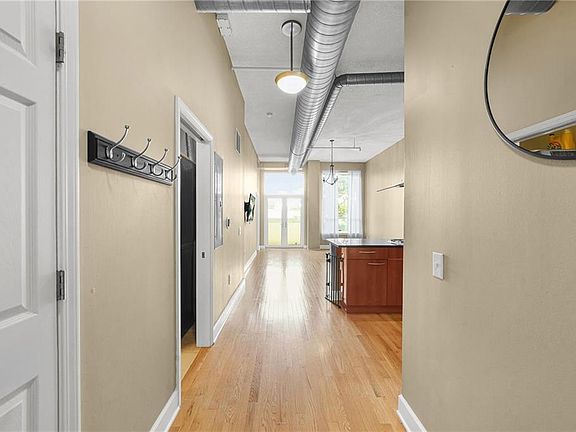 4th image of 3820 Roswell Rd NE Unit 205