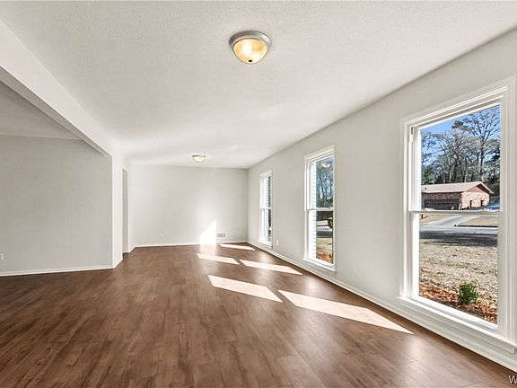 5th image of 5012 3rd Ave