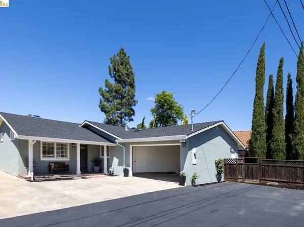 1827 Briscoe Ln, Concord, CA 94521