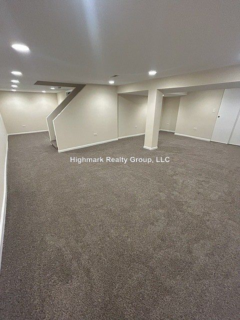 1st image of 115 W Ash St APT C