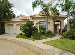 311 Harborside Cir, Kemah, TX 77565