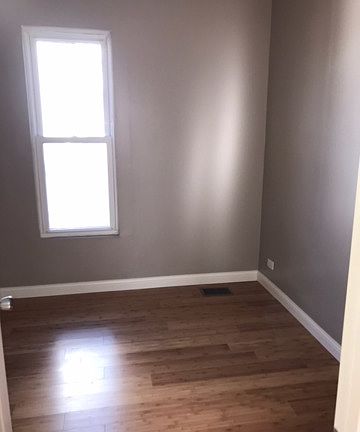 4th image of 166 N 23rd Ave #1