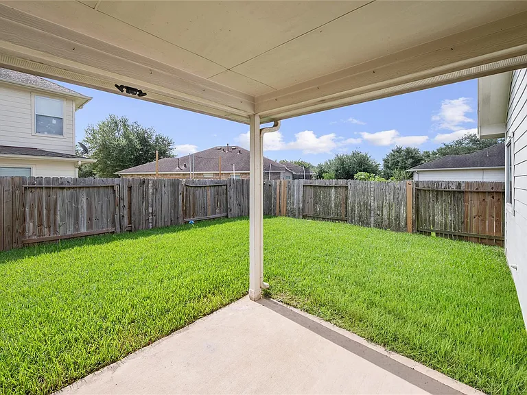 21314 Bella Flora Ct — Photo 17
