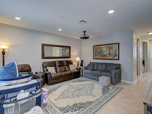 2nd image of 4114 Greenway Drive