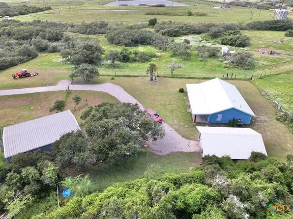 3188 W Harrison Ave, Port O Connor, TX 77982