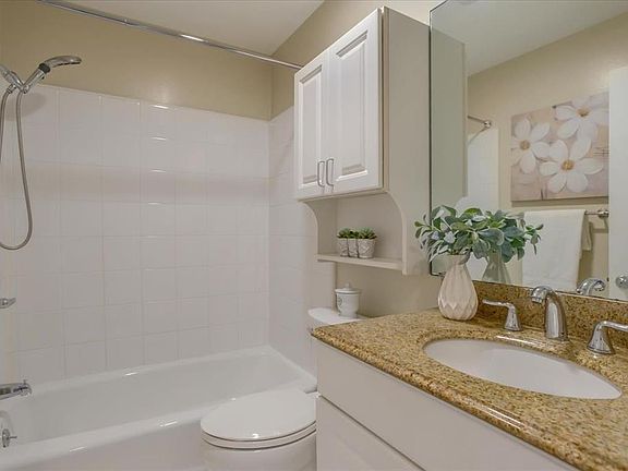 4th image of 3270 Countryside Dr